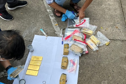 Vì sao buôn lậu vàng có đất “diễn”?