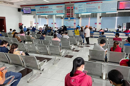 TP.HCM: Tạo mọi điều kiện cho người dân mua vé tàu Tết