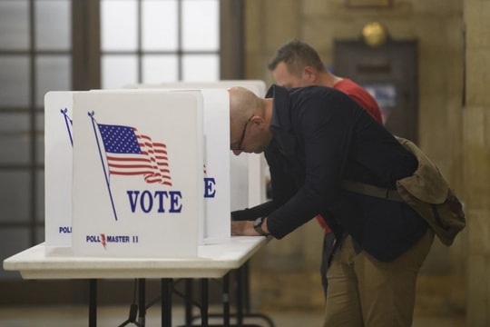 Bầu cử giữa kỳ Mỹ: Mối lo lớn của ông Joe Biden