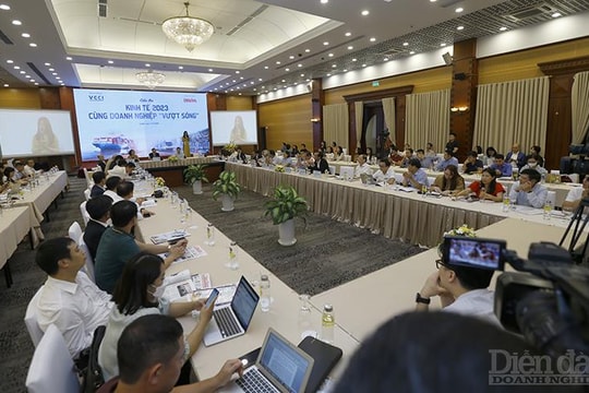 [TRỰC TIẾP] Diễn đàn kinh tế 2023: Cùng doanh nghiệp "vượt sóng"