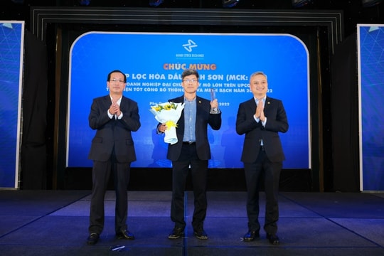 BSR: Công ty đại chúng công bố thông tin và minh bạch tốt nhất