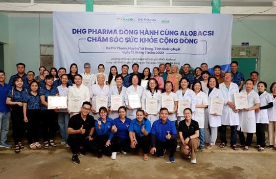 Dược Hậu Giang chăm sóc sức khỏe cho người dân Quảng Ngãi sau bão lũ