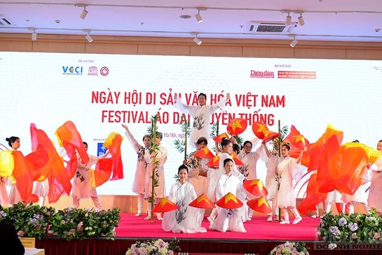 Khai mạc Ngày hội di sản văn hóa Việt Nam và Trình diễn áo dài dân tộc truyền thống