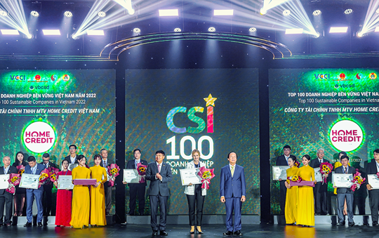 Home Credit lọt Top 100 CSI nhờ chiến lược ESG toàn diện