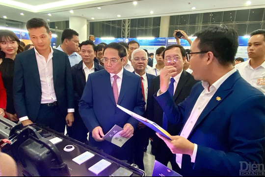 FPT trình diễn sản phẩm công nghệ kiến tạo hạnh phúc tại Techfest Vietnam 2022