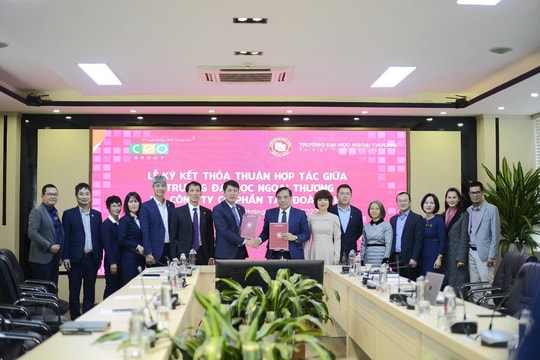 Tập đoàn CEO ký kết thỏa thuận hợp tác với FTU