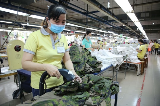 "Nghịch lý" thị trường lao động cuối năm