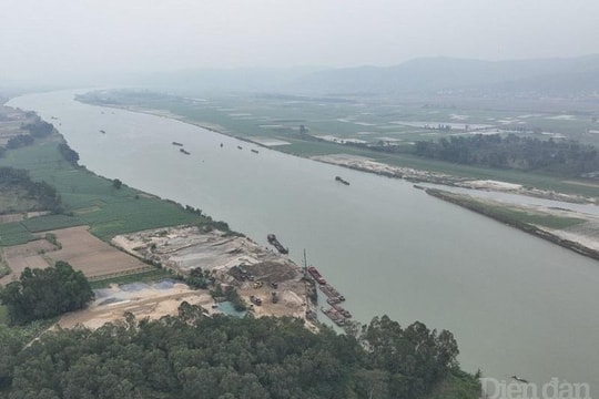 Nghệ An: Phạt doanh nghiệp hút cát vượt phép nhiều năm liền