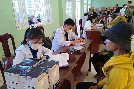 Mang “Tết khoẻ” đến bà con xã Trà Don, huyện Nam Trà My