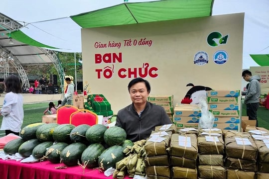 Ấm áp phiên "Chợ Tết 0 đồng" tại Thái Bình