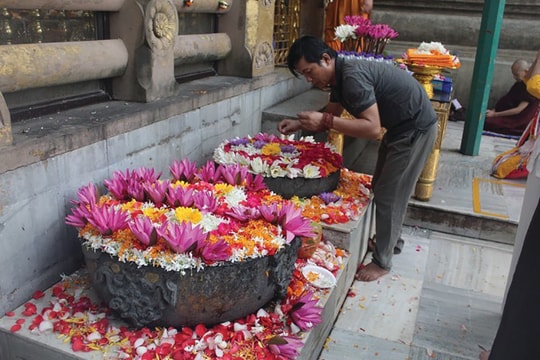 Du lịch “tâm linh” tìm bình yên trong tâm hồn