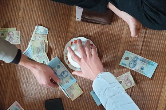 Vui chơi có thưởng hay cờ bạc trá hình?