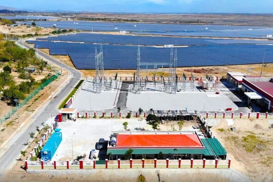 Gỡ ‘nút thắt’ cho phát triển năng lượng tái tạo