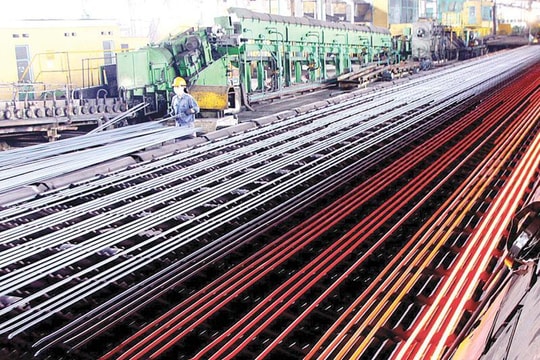 Giá thép xây dựng còn tăng tiếp