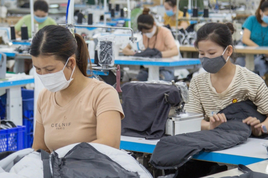 Doanh nghiệp "đuối sức" nguy cơ bị thâu tóm