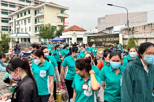 Vì sao công nhân mất việc vẫn phải đóng thuế thu nhập cá nhân?