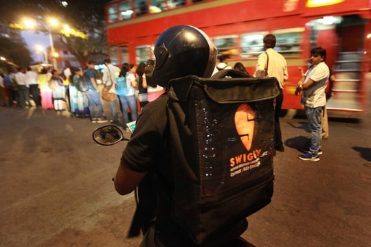 Startup Swiggy bán Cloud Kitchen biz cho Kitchens@ khi tăng trưởng giao đồ ăn chậm lại