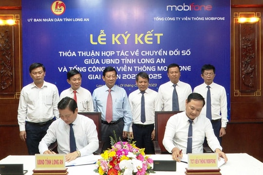 Mobifone cùng UBND tỉnh Long An ký kết thỏa thuận chiến lược về chuyển đổi số