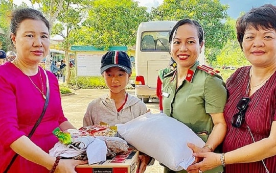 Nữ doanh nhân thành Nam: Cho đi yêu thương để lan tỏa yêu thương