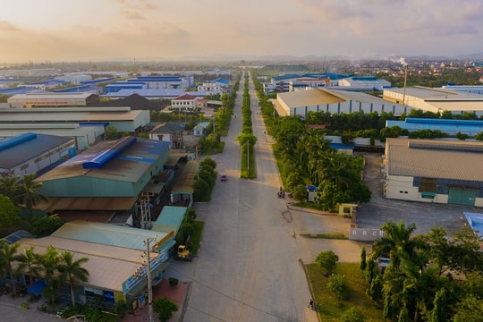 Dự thảo Luật Đất đai (sửa đổi): Một số điều khoản về hạ tầng khu công nghiệp chưa phù hợp