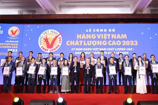 Dược phẩm Tâm Bình lần thứ 5 đạt chứng nhận “Hàng Việt Nam chất lượng cao”