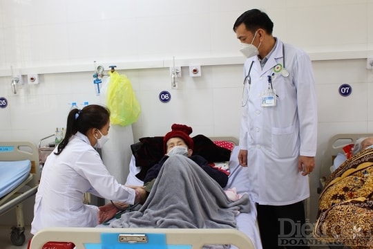 “Giữ” chân lực lượng y tế công