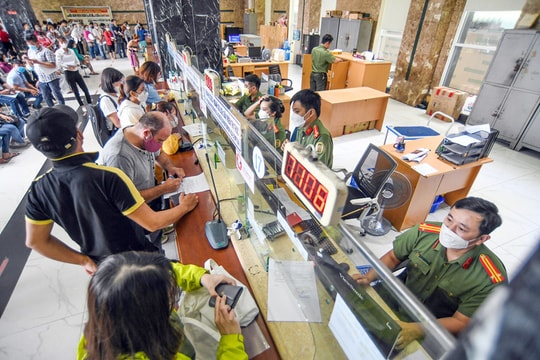 Kiến nghị "nới" giấy phép cho lao động nước ngoài