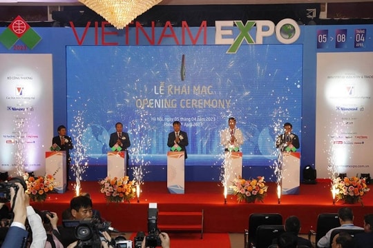 Cộng đồng doanh nghiệp thúc đẩy kinh tế Việt Nam phục hồi mạnh mẽ