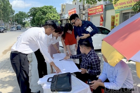 "Hai mặt" giao dịch bất động sản qua sàn