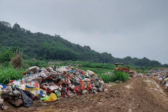 Nghệ An “đau đầu” với công tác xử lý rác thải sinh hoạt