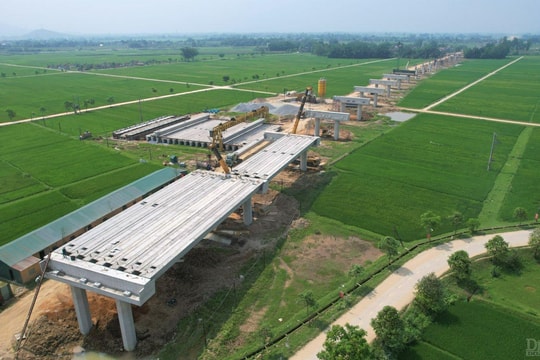 Kỳ vọng tăng trưởng thương mại khi 03 cảng cạn ở Nghệ An thành hiện thực