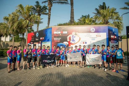 Dàn Ironman CMC đổ bộ bờ biển Đà Nẵng