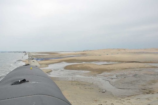 Quảng Ninh: “Gỡ vướng” vật liệu san lấp cho Bến cảng tổng hợp Vạn Ninh