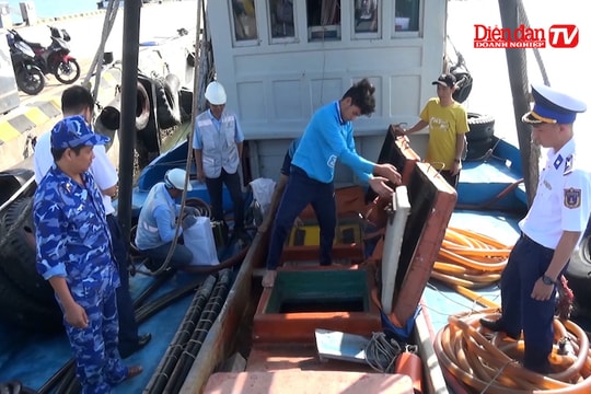 Lo ngại tình trạng buôn lậu dầu trên biển gia tăng