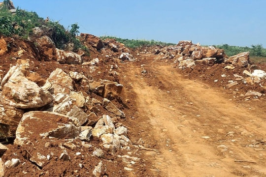 Nghệ An: Huyện Quỳ Hợp báo cáo gì về vụ khai thác khoáng sản trái phép?