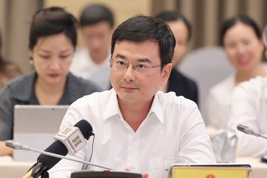 "Tiếp tục chỉ đạo các ngân hàng giảm lãi suất cho vay"