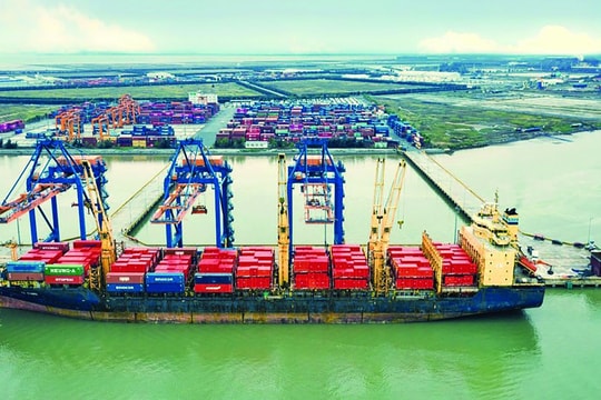 Kết nối bến cảng - vì sao không?