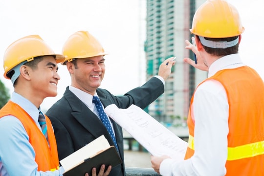 NSDLĐ trả lương thông qua người cai thầu?