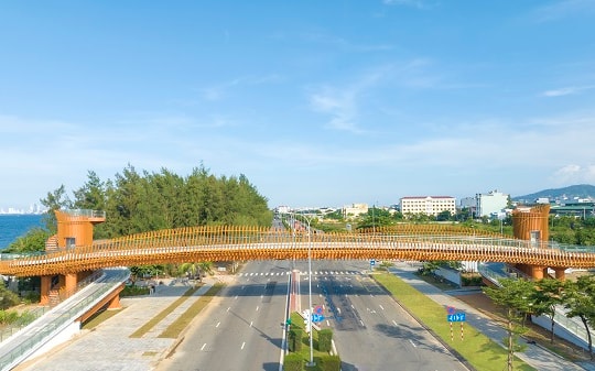 Chính thức vận hành cầu đi bộ hữu nghị Việt Nam và Nhật Bản tại Đà Nẵng