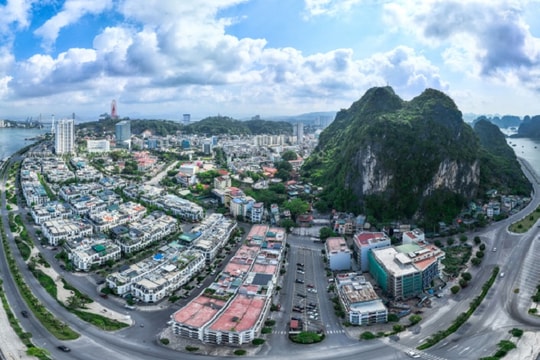 Trải nghiệm tour Núi Bài Thơ - Con đường di sản