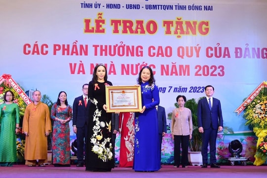 Phó Chủ tịch Tập đoàn KN Holdings được Chủ tịch nước trao tặng Huân chương Lao động hạng Nhất