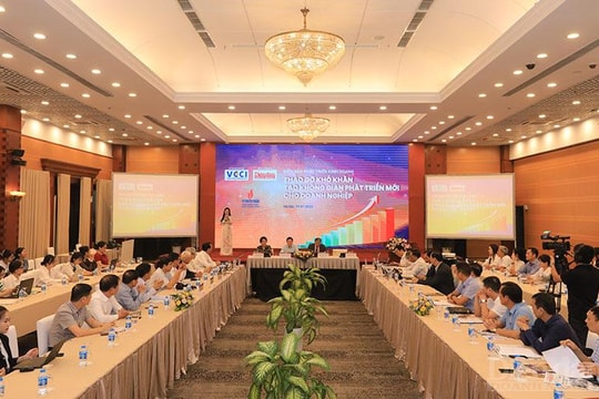 [TRỰC TIẾP] Tháo gỡ khó khăn tạo không gian phát triển mới cho doanh nghiệp