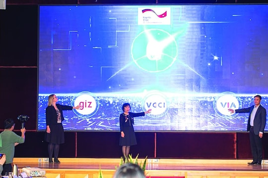 “Bước đệm” nâng cao chuỗi giá trị sản xuất