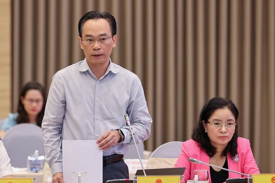 Không tăng học phí để giảm gánh nặng cho người dân