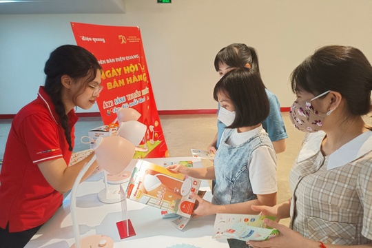 Tân trang góc học tập, sẵn sàng đón năm học mới