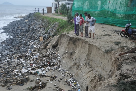 Biển xâm thực tại Cửa Đại - Bài 1: Cuộc chiến giữ đất nơi miền Di sản Hội An