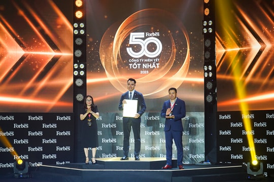 Petrolimex tiếp tục được vinh danh “Top 50 công ty niêm yết tốt nhất Việt Nam" năm 2023