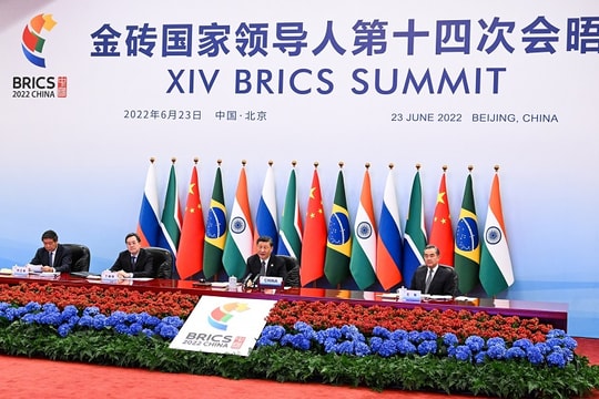 Khó khăn bủa vây, Trung Quốc có làm nên chuyện ở BRICS?