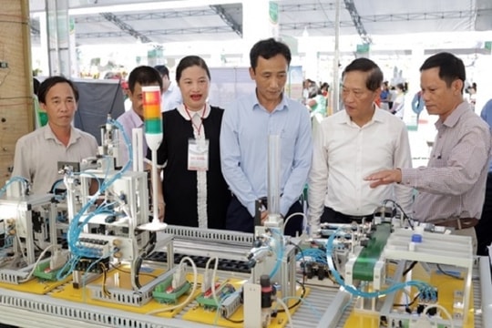 Tạo động lực phát triển kinh tế xã hội trong khu vực miền Trung - Tây Nguyên