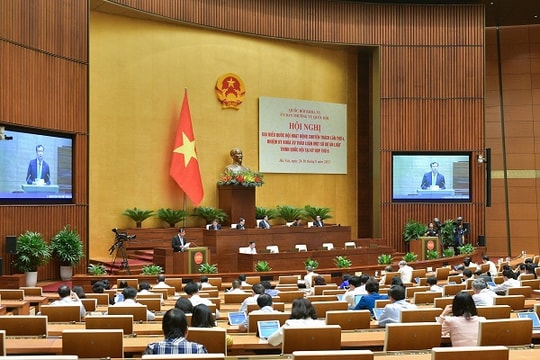 Đại biểu tranh luận về đổi tên Luật Căn cước công dân